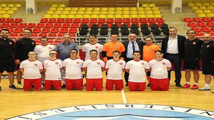 Başkan Yalçın'dan futsal milli takımına tam destek