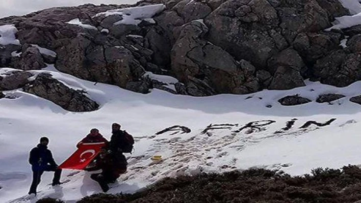 2 bin rakımdan Mehmetçiğe selam  