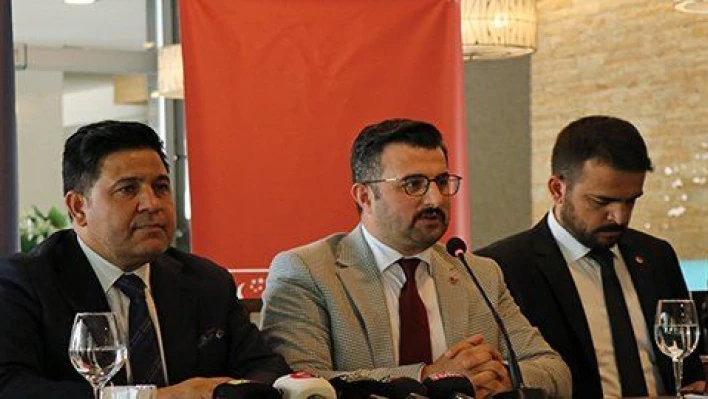 Saadet Partisi Genel Başkan Yardımcısı Kaya, gazetecilerle bir araya geldi