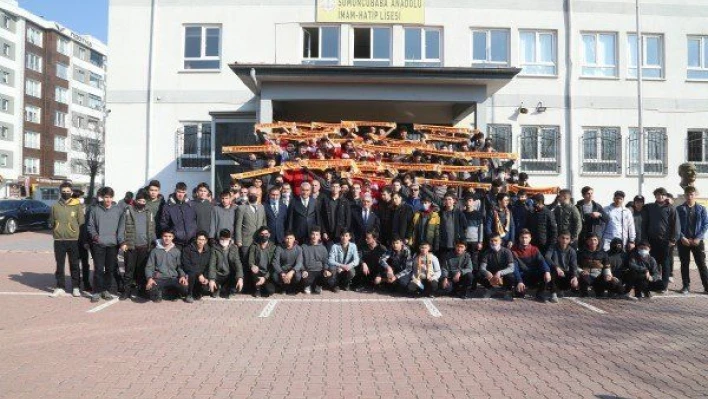 Başkan Büyükkılıç 'Kariyer Günleri'nde öğrencilerle buluştu