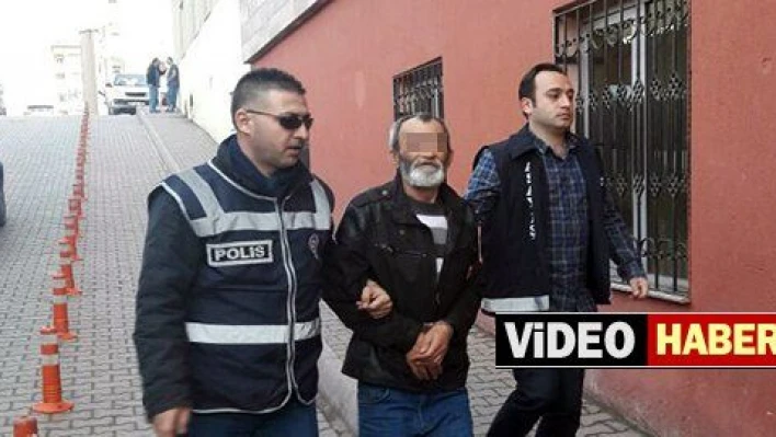 Kayseri'de babasını pompalı tüfekle öldüren şahıs adliyeye çıkarıldı 