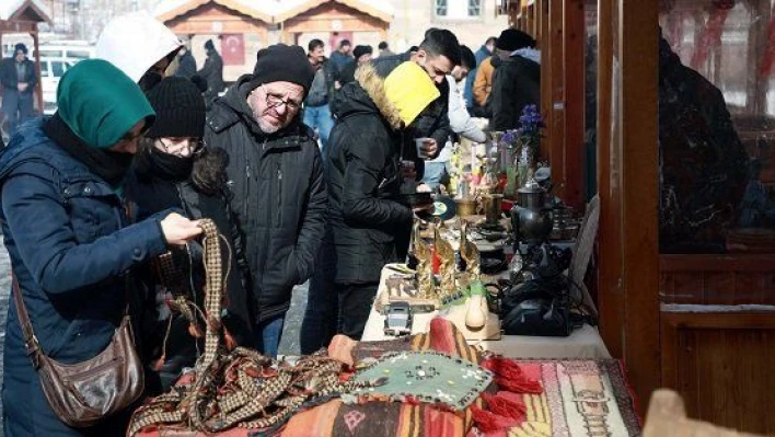 Talas'ta antika pazarına yoğun ilgi