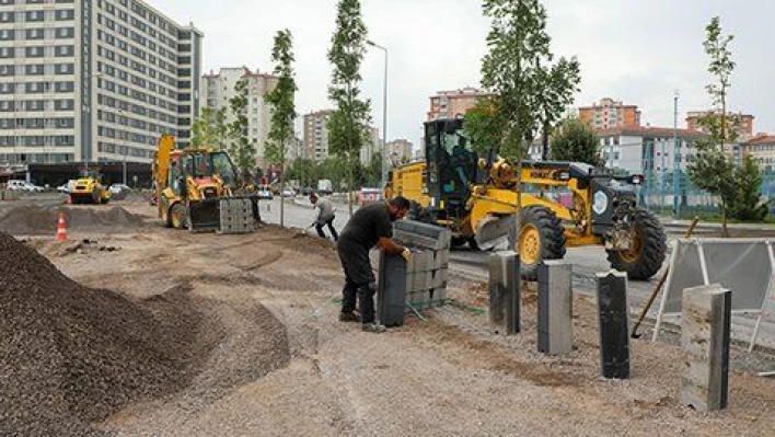 Bilge Kağan caddesinde hummalı çalışma