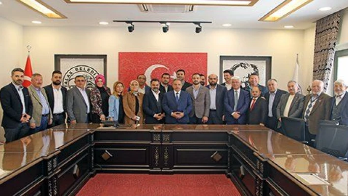 BAŞKAN YALÇIN'A MHP VE AK PARTİ'DEN ZİYARET