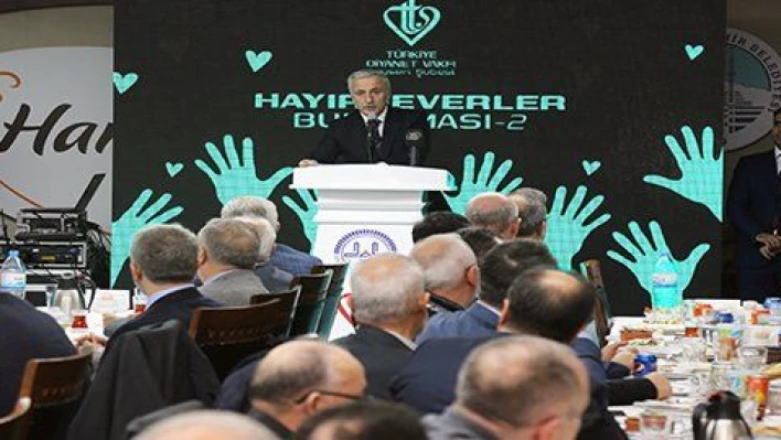 Vali Kamçı Hayırseverlerle Bir Araya Geldi 