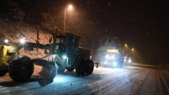 125 köy yolu ulaşıma kapandı