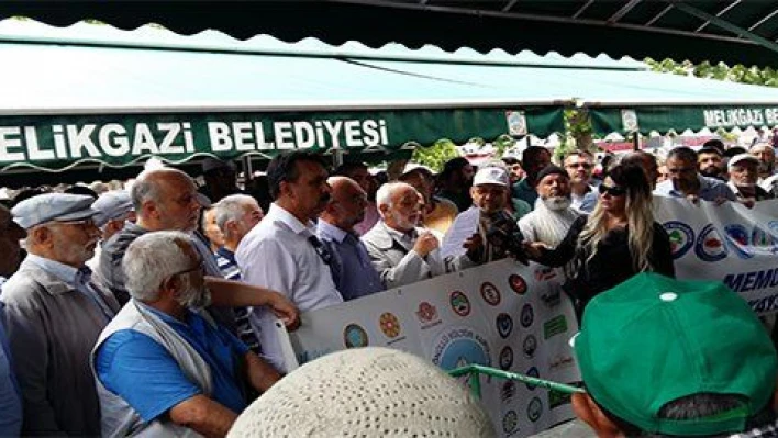 Taş 'Zalimler için yaşasın cehennem'