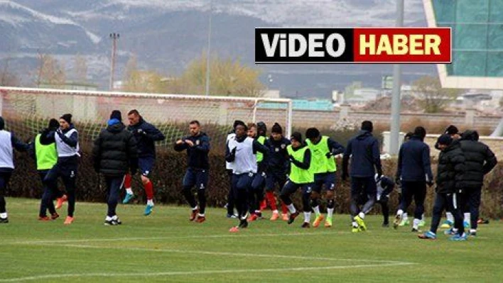 Kayserispor'da Medipol Başakşehir mesaisi devam ediyor 