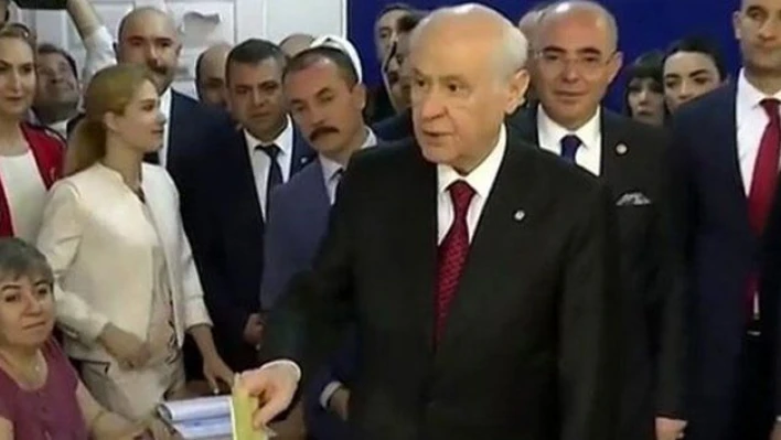 MHP Genel Başkanı Devlet Bahçeli oyunu kullandı