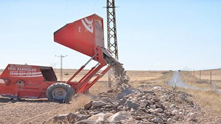 ÇATAK Programı Kapsamında Üçkuyu Mahallesin de Taş Toplama Etkinliği Gerçekleştirildi