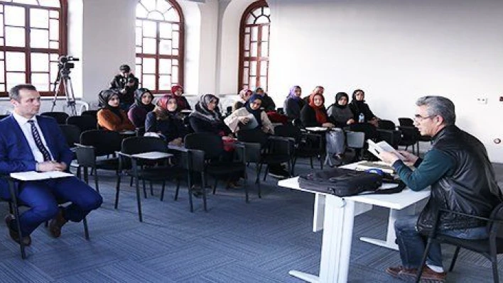 Büsam'da yeni dönem okuma atölyeleri ile başladı 