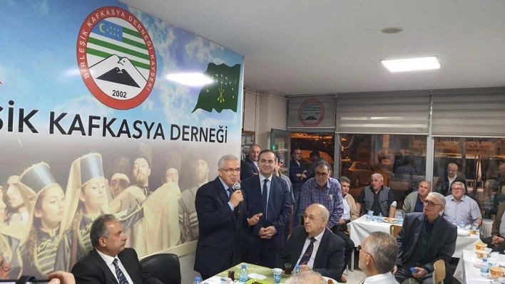 Yalçın, Birleşik Kafkasya Derneği'nin iftarına katıldı