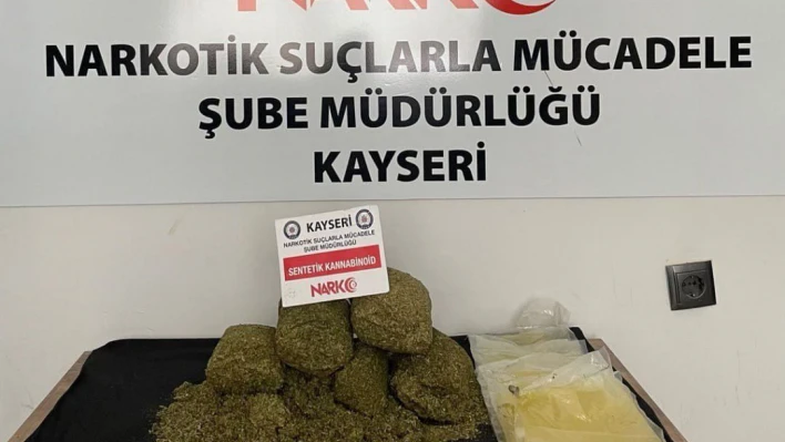 Yolcu otobüsüne uyuşturucu operasyonu