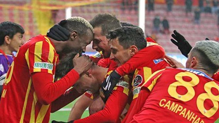 Kayserispor, Sivasspor'u parçaladı