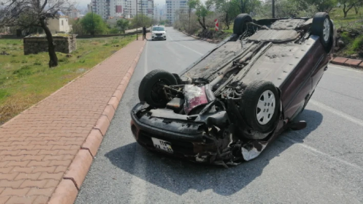  Takla atan otomobilden burnu bile kanamadan kurtuldu