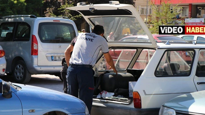 Otomobildeki gaz kaçağı paniğe neden oldu