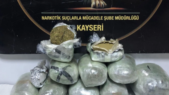 Kargo aracında uyuşturucu skandalı