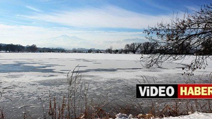 Kayseri'de göller buz tuttu 