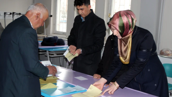 Kayseri'de sandıklar açıldı