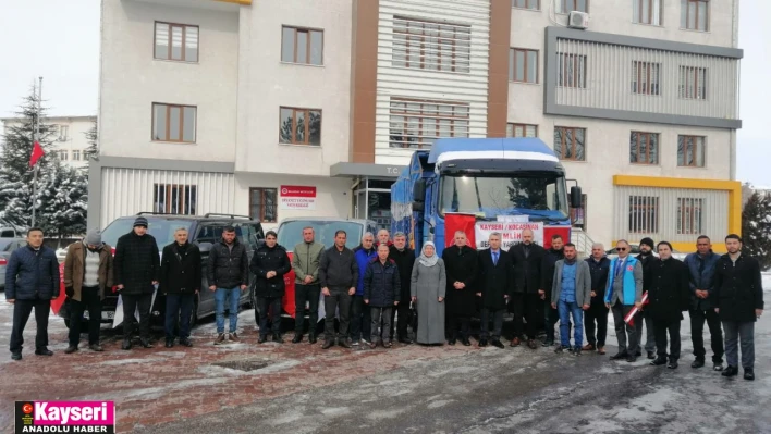 Kayseri Müftülüğü deprem bölgesine 37 tır ve 45 kamyon yardım malzemesi gönderdi