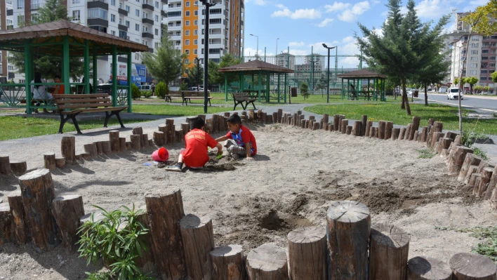 Kocasinan'da bütün parklar toprak alan yapılıyor!