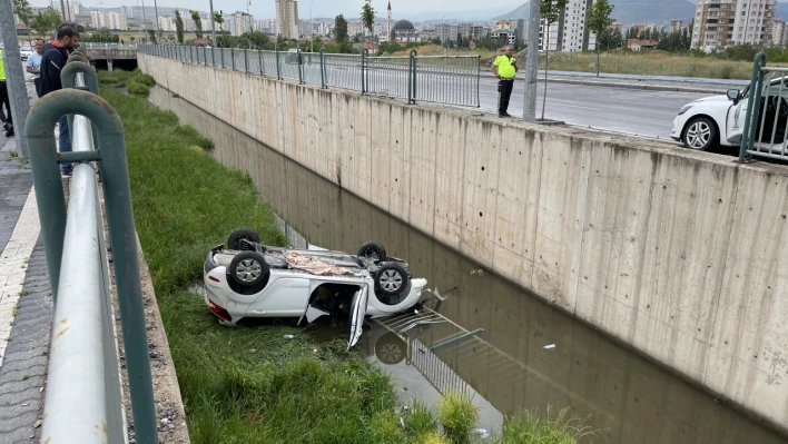 Kontrolü kaybetti kanala uçtu