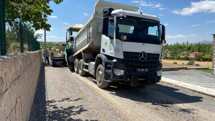 Melikgazi'de asfalt çalışmaları!