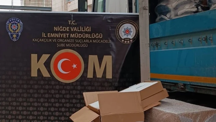 Niğde'de kaçak makaron operasyonu: 3 gözaltı