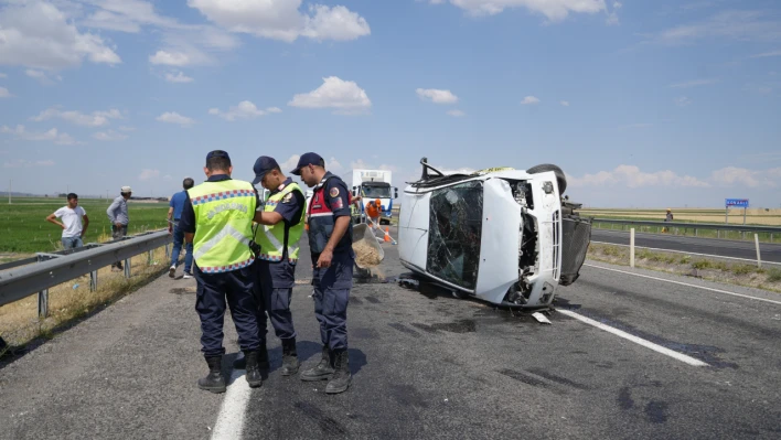 Niğde-Kayseri Karayolunda  Kaza: 2 Kişi Hayatını Kaybetti