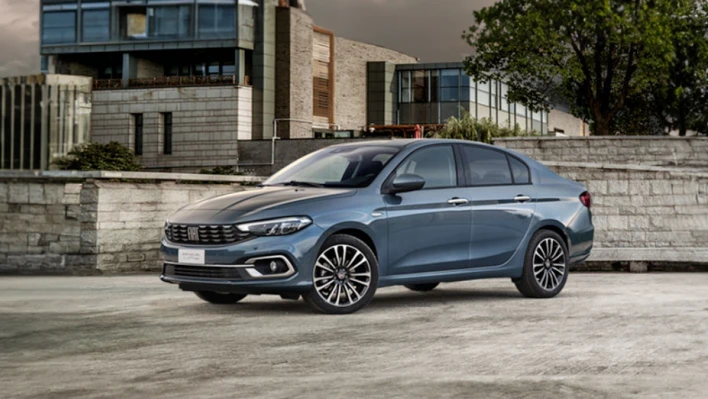 Parası olan herkes ucuz diye bu aracı alıyor! Fiat Egea resmen unutuldu