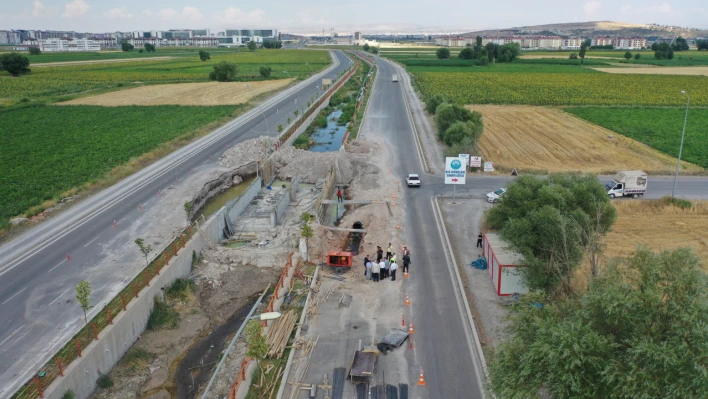 Şeker TOKİ bölgesine ulaşımı rahatlatacak yeni köprü...