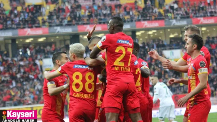 Spor Toto Süper Lig: Kayserispor: 1 - Konyaspor: 2 (Maç devam ediyor)