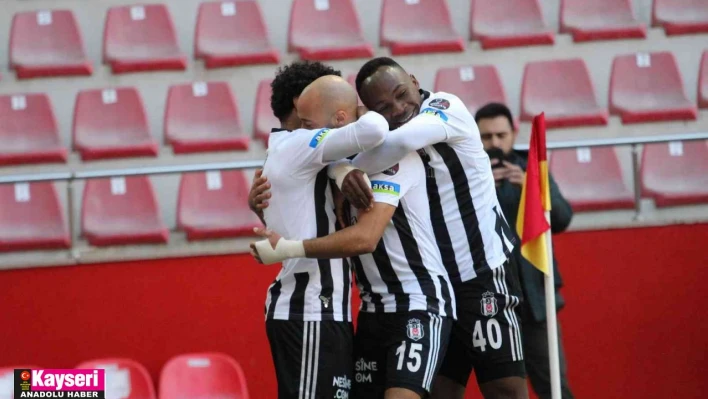 Spor Toto Süper Lig: Kayserispor: 0 - Beşiktaş: 2 (İlk yarı)