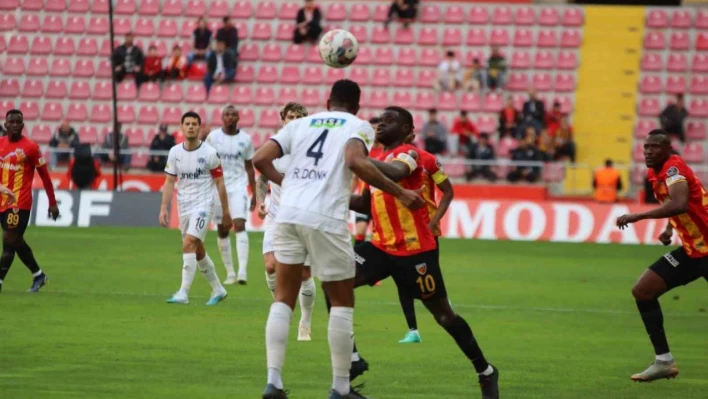 Spor Toto Süper Lig: Kayserispor: 0 - Kasımpaşa: 0 (İlk yarı)