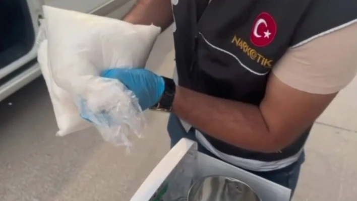 Kahramanmaraş'ta 4 Kilo 574 Gram Metamfetamin Ele Geçirildi!