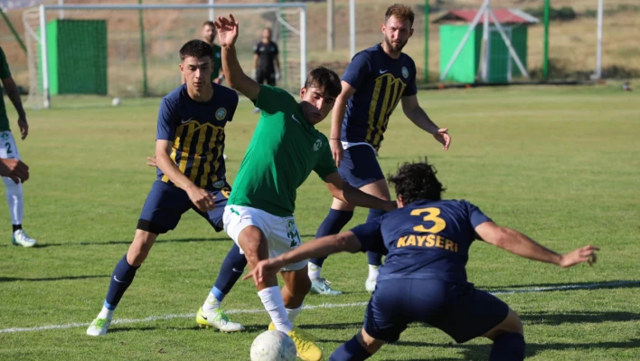 Talasgücü Belediyespor lideri gözüne kestirdi