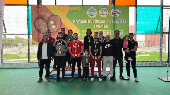 Tenis Defi Ligi'ne 200 sporcu katıldı