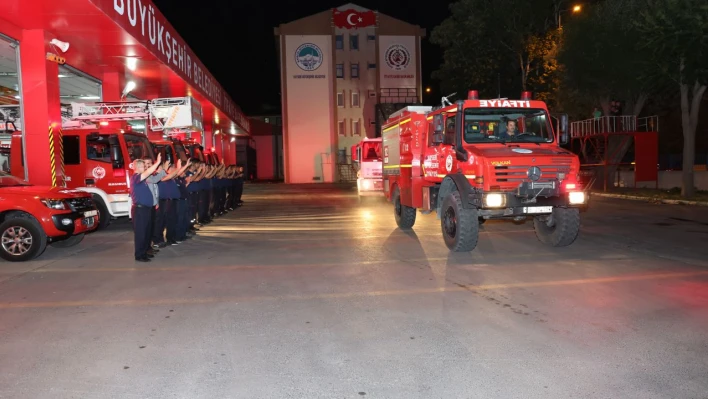 ''Tüm imkânlarımızla Mersin'in yanındayız''