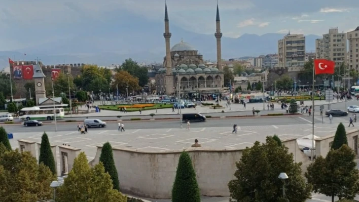 Ünlü programa katıldı, İkinci şubesini Kayseri'de açıyor!