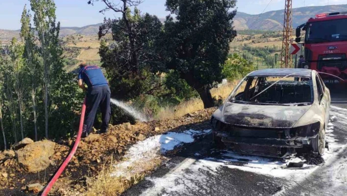 Seyir Halindeki Araçta Korkutan Yangın!